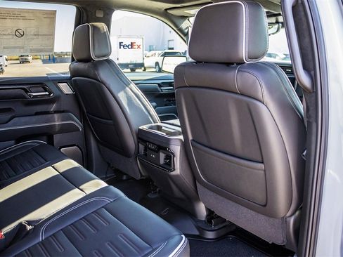 New 2025 GMC Sierra 1500 AT4X image 21