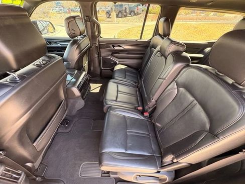 Used 2022 Jeep Wagoneer Series I w/ Convenience Group I AWD/4WD image 30