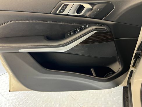 Used 2019 BMW X5 xDrive40i w/ Convenience Package image 11