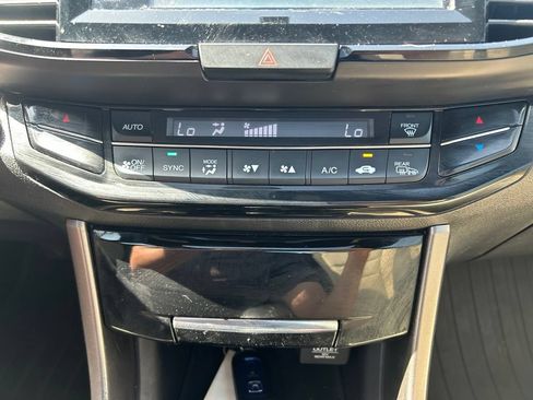 Used 2017 Honda Accord EX-L image 31