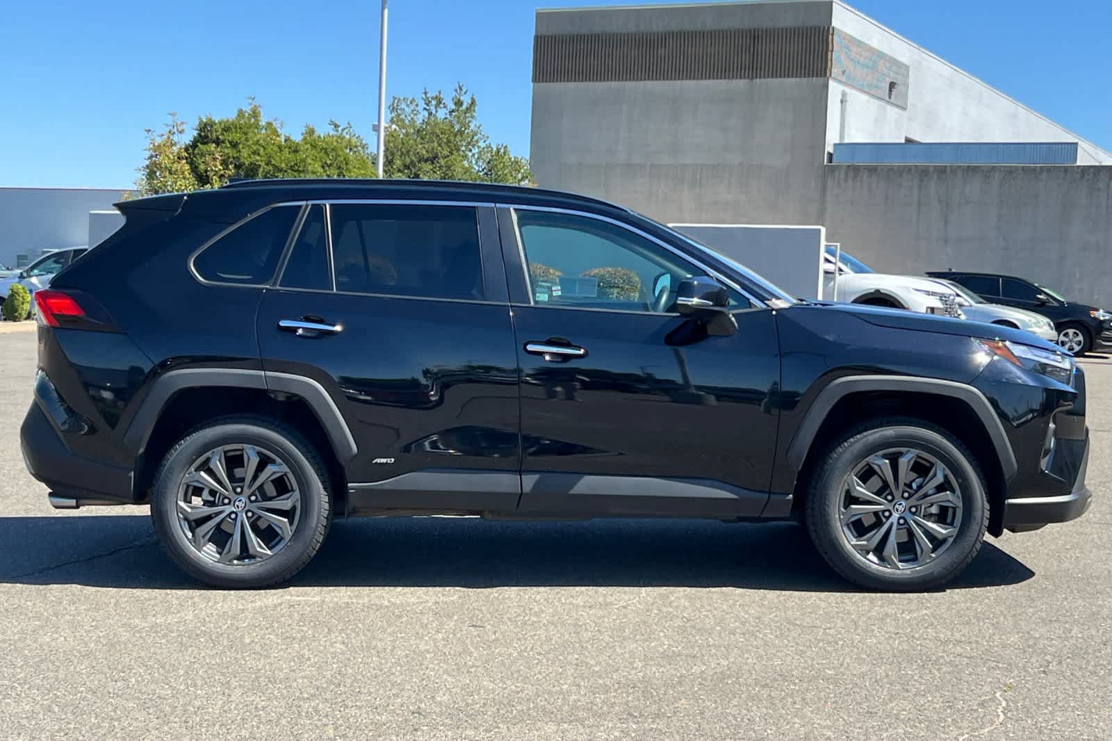 Certified 2023 Toyota RAV4 Limited AWD/4WD image 6