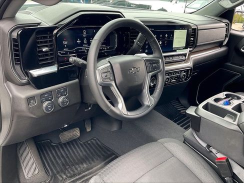 Used 2023 Chevrolet Silverado 1500 RST AWD/4WD image 8