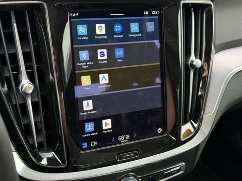 Used 2024 Volvo S60 B5 Core image 24