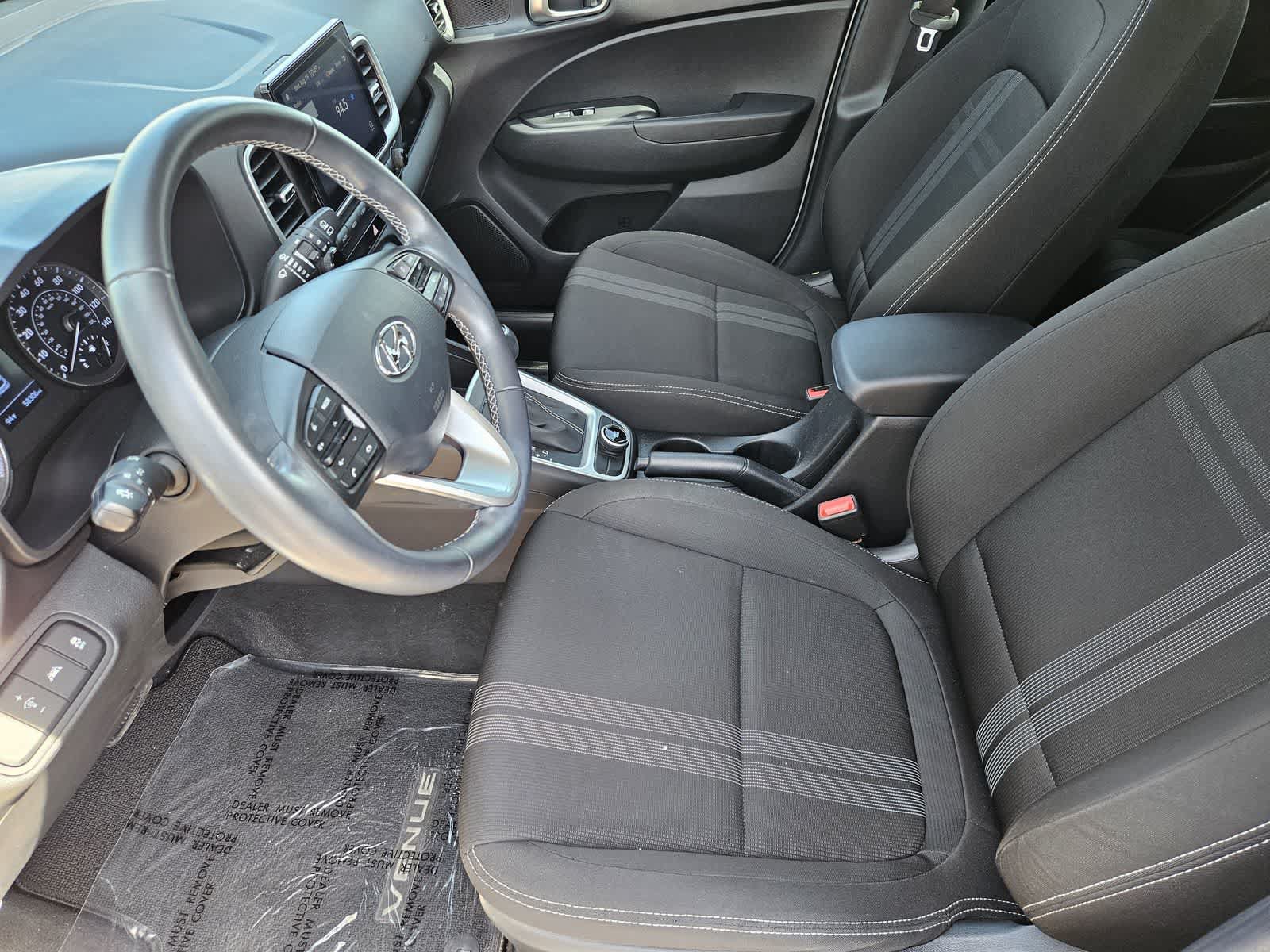 Used 2022 Hyundai Venue SEL w/ Cargo Package FWD image 11