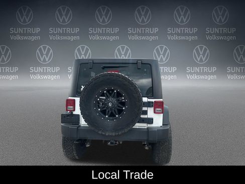 Used 2016 Jeep Wrangler Unlimited Sport w/ Connectivity Group AWD/4WD image 4
