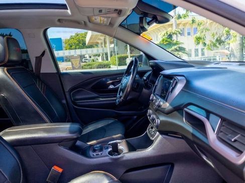 Used 2022 GMC Terrain AT4 w/ Infotainment Package II image 15