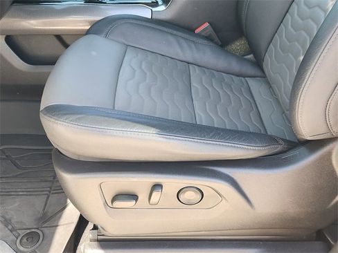 Used 2024 Chevrolet Silverado 1500 ZR2 w/ Technology Package image 23