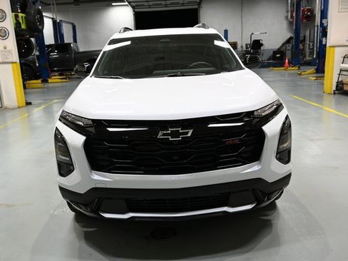 New 2026 Chevrolet Equinox RS w/ LPO, Floor Liner Package image 2
