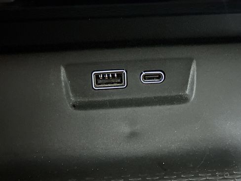 Used 2025 GMC Terrain Elevation image 26