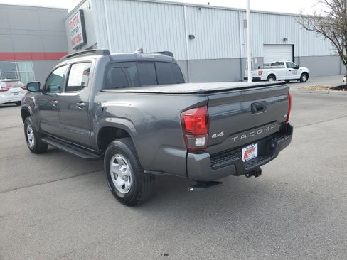 Used 2023 Toyota Tacoma SR image 3
