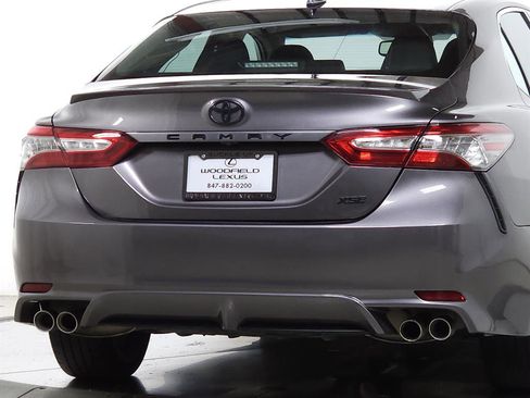 Used 2019 Toyota Camry XSE image 8