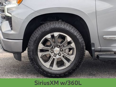 Used 2023 Chevrolet Silverado 1500 High Country w/ Z71 Off-Road Package AWD/4WD image 12