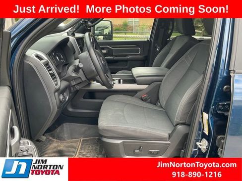 Used 2023 RAM 2500 Big Horn w/ Night Edition AWD/4WD image 15