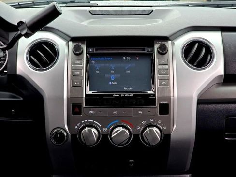 Used 2016 Toyota Tundra SR5 image 18
