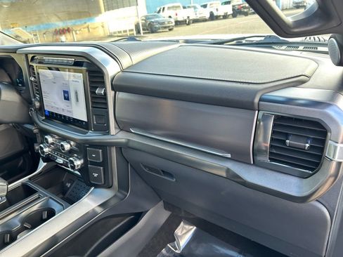 Used 2024 Ford F150 Platinum w/ FX4 Off-Road Package image 26
