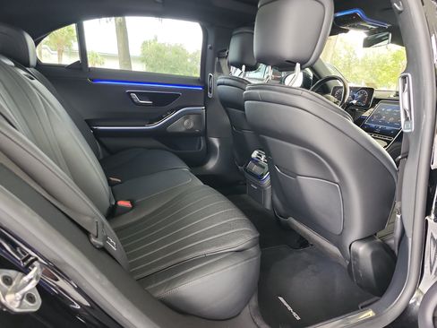Used 2022 Mercedes-Benz S 500 4MATIC image 20