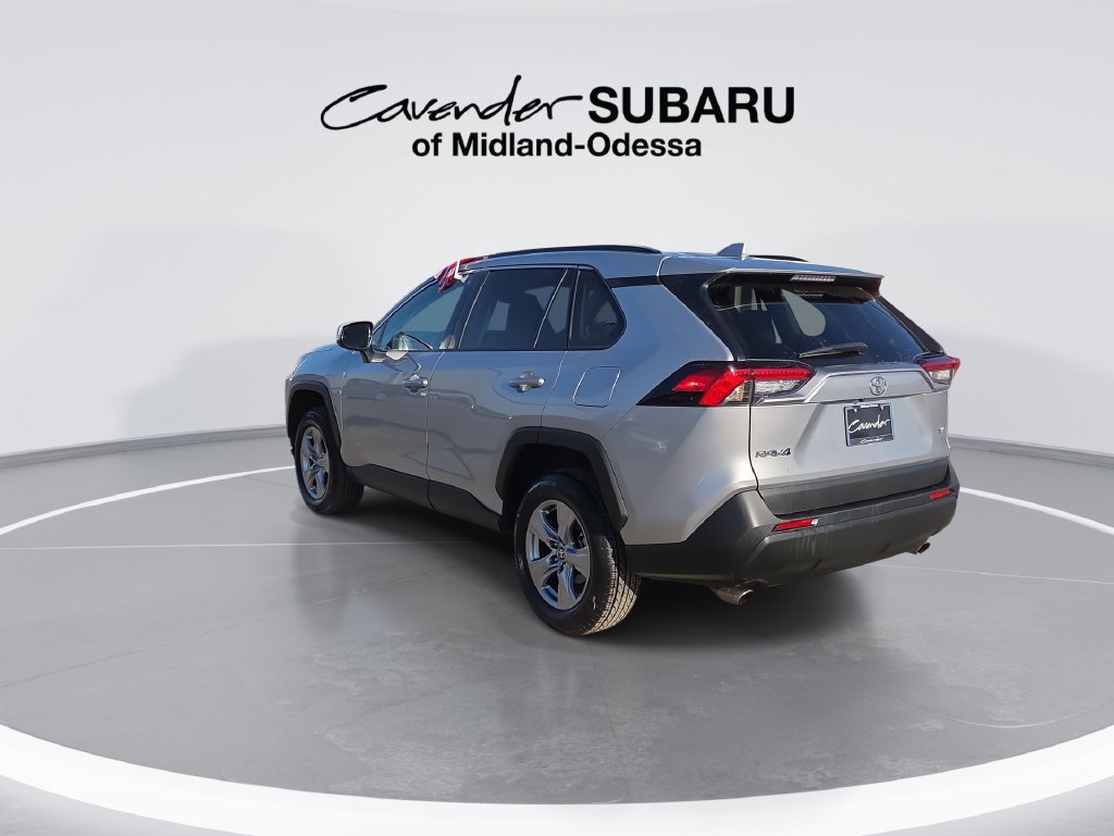 Used 2025 Toyota RAV4 XLE FWD image 6