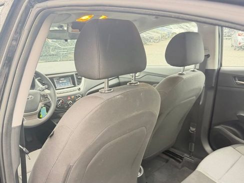 Used 2022 Hyundai Accent SE FWD image 16