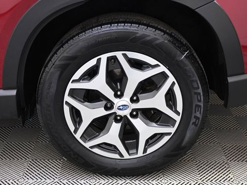 Used 2021 Subaru Forester Premium image 20