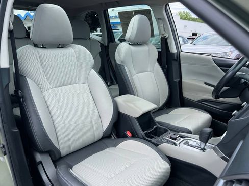 Used 2020 Subaru Forester Premium AWD/4WD image 27
