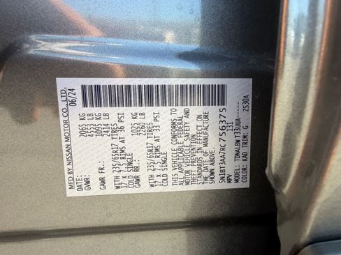 Used 2024 Nissan Rogue S FWD image 32