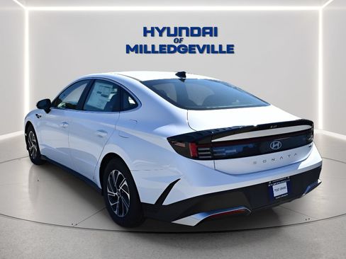 New 2026 Hyundai Sonata Blue FWD image 3