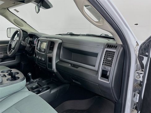 Used 2018 RAM 2500 Tradesman w/ Chrome Appearance Group image 24