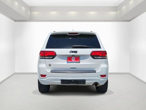 Used 2019 Jeep Grand Cherokee Altitude RWD image 5