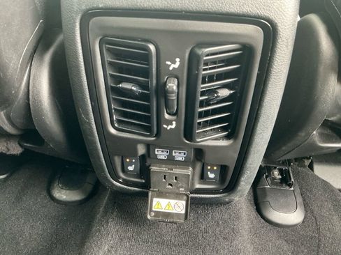 Used 2024 Dodge Durango GT AWD/4WD image 22