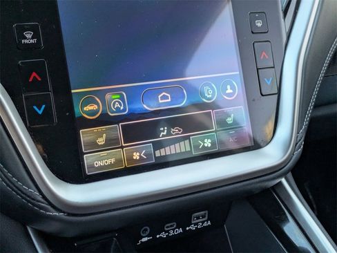 Used 2024 Subaru Outback Premium image 17