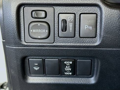 Used 2016 Toyota 4Runner Limited image 11