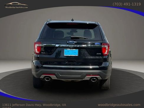 Used 2018 Ford Explorer XLT w/ Equipment Group 202A AWD/4WD image 5