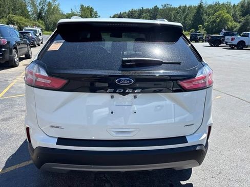 Used 2024 Ford Edge SEL w/ Convenience Package AWD/4WD image 4