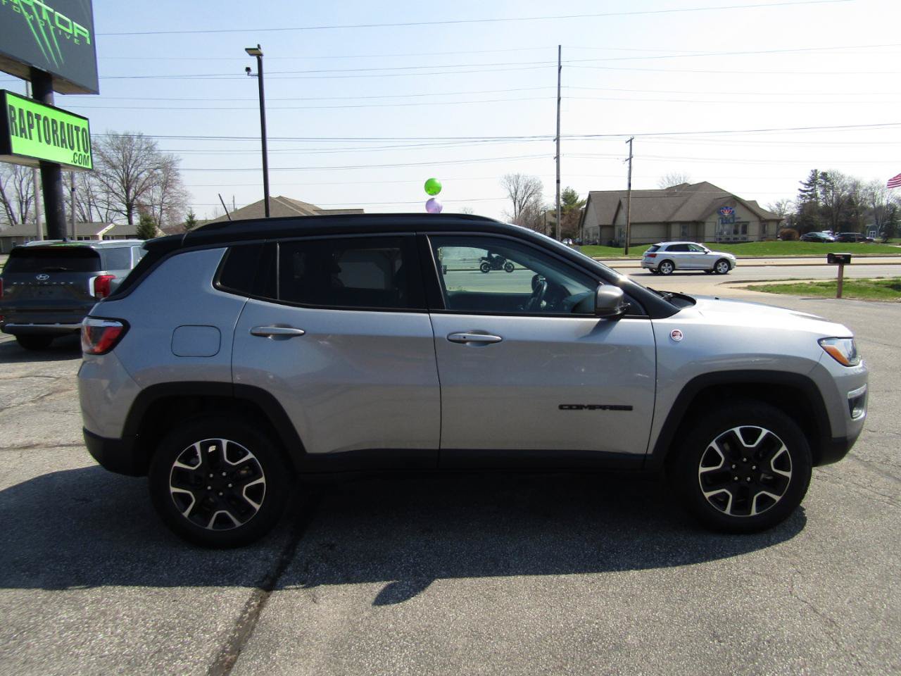 Used 2020 Jeep Compass Trailhawk AWD/4WD image 8