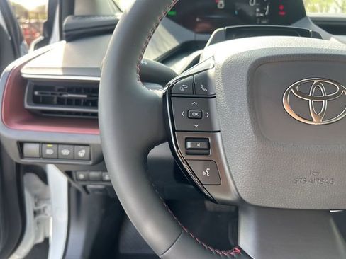 New 2026 Toyota Prius Plug-In Hybrid FWD image 17