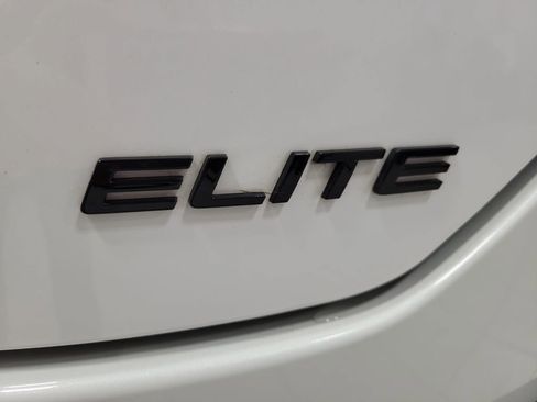 Used 2023 Honda Pilot Elite image 14