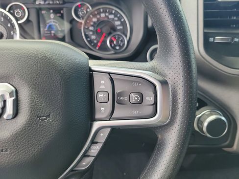 Used 2026 RAM 1500 Express AWD/4WD image 18