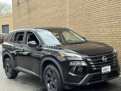 New 2026 Nissan Rogue SV AWD/4WD image 2