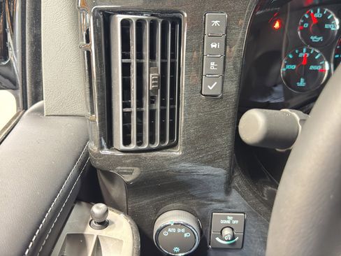 New 2026 GMC Savana 2500 w/ Driver Convenience Package RWD image 51