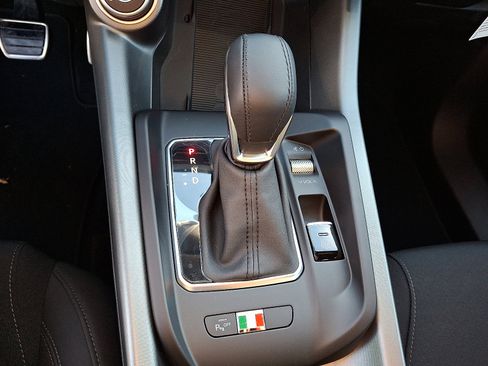 New 2025 Alfa Romeo Tonale image 11