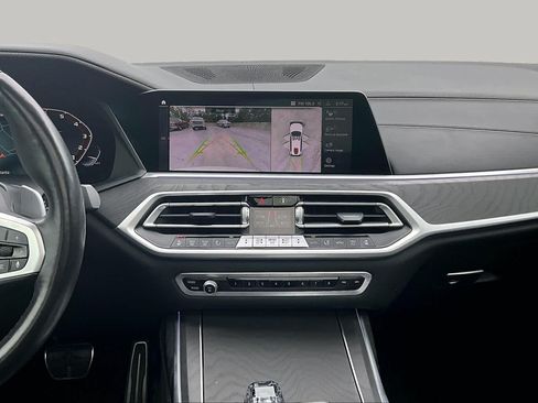 Used 2021 BMW X7 M50i w/ Executive Package AWD/4WD image 7