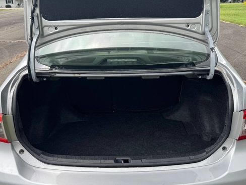 Used 2012 Toyota Corolla L image 16