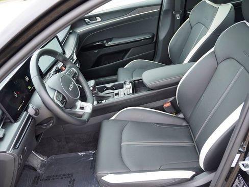 Certified 2025 Kia K5 GT-Line w/ GT-Line Premium Package AWD/4WD image 15