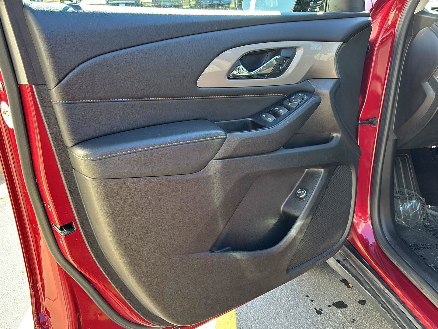 Used 2018 Chevrolet Traverse LT w/ LPO, Floor Liner Package AWD/4WD image 10