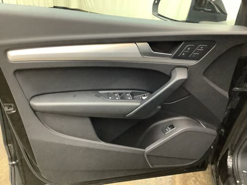 Used 2018 Audi Q5 2.0T Premium Plus image 12