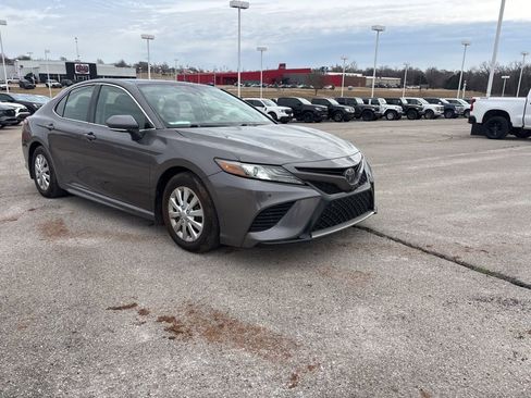 Used 2018 Toyota Camry XSE w/ Driver Assist Package image 2