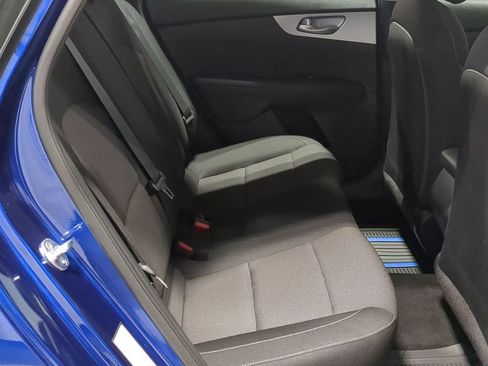 Used 2023 Kia Forte LXS image 31