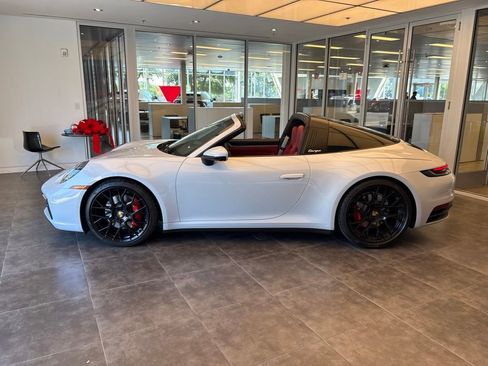 Used 2024 Porsche 911 Targa 4S w/ Premium Package AWD/4WD image 9