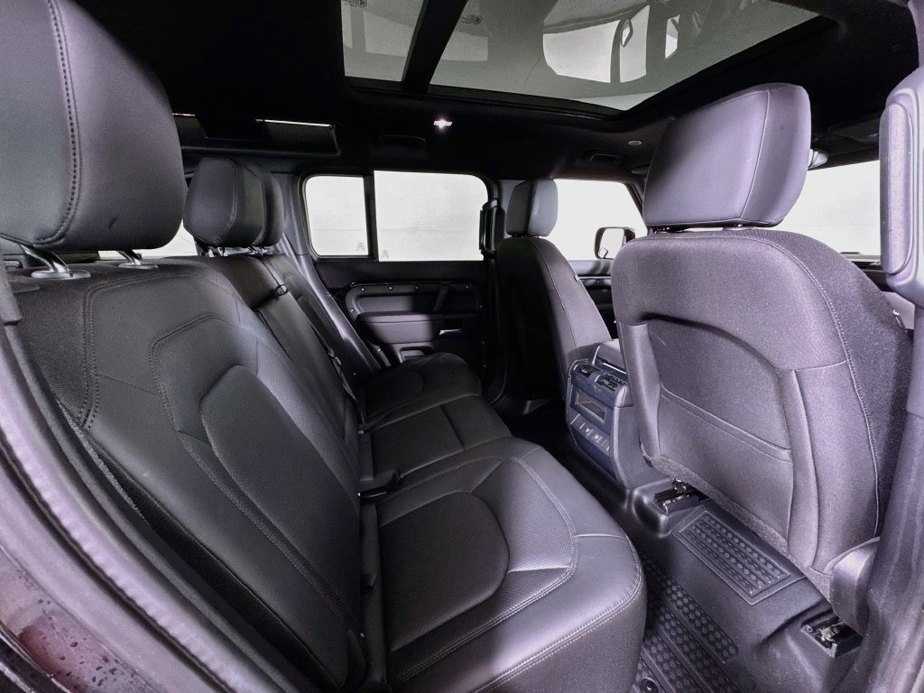 Used 2025 Land Rover Defender 110 S AWD/4WD image 29