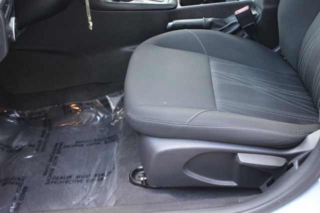 Used 2018 Ford Focus SE FWD image 16